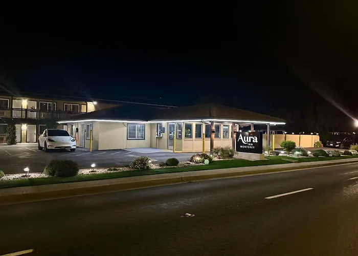 Super 8 by Wyndham Monterey/Carmel